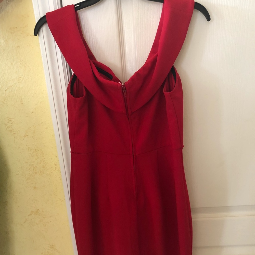 Red Dress - Picture 3 of 4